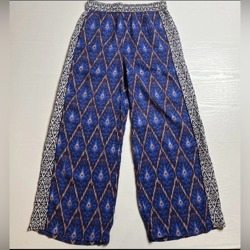 Anthropologie Blue Geometric Wide Leg Pants
Women’s Size: S Women’s - Picture 4 of 9